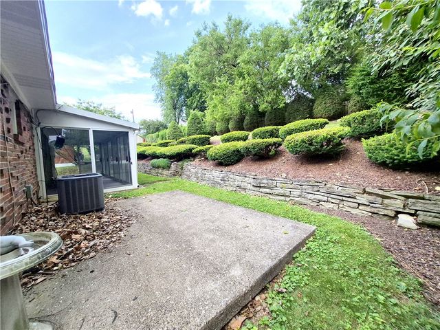 1247 Lakemont Drive, Mt Lebanon, PA 15243
