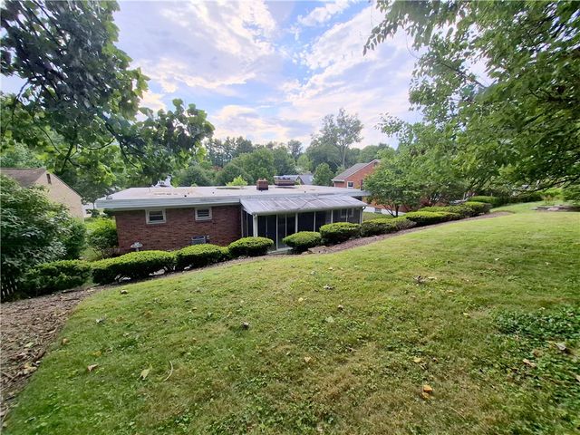 1247 Lakemont Drive, Mt Lebanon, PA 15243