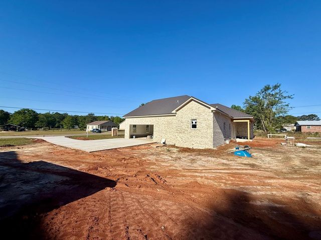 899 Barfield, Cowarts, AL 36321