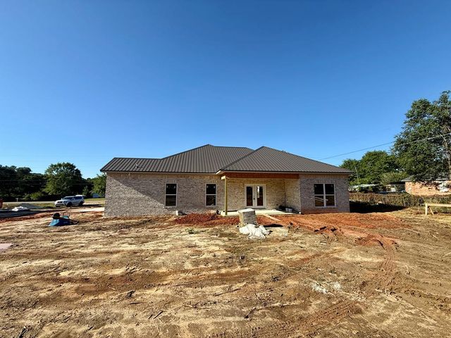 899 Barfield, Cowarts, AL 36321