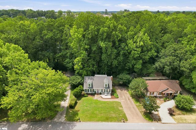 106 Buckingham Way, Taylors, SC 29687