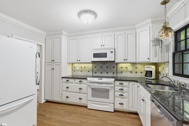106 Buckingham Way, Taylors, SC 29687