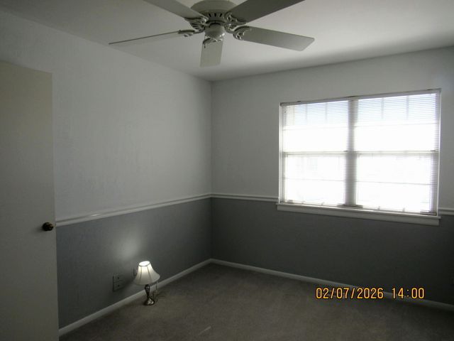 718 Sturnbridge Lane, Schaumburg, IL 60173