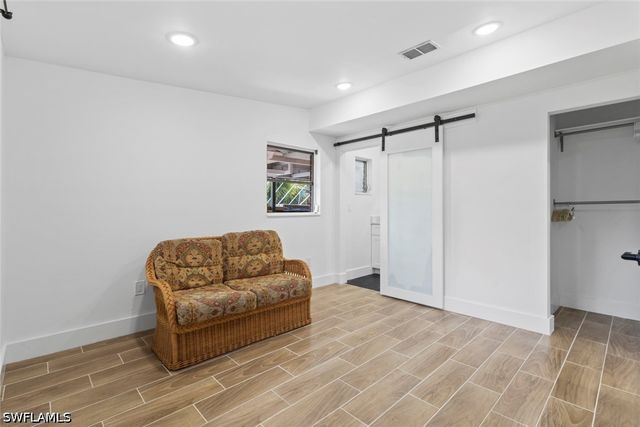 1363 Barbizon LN, Naples, FL 34104