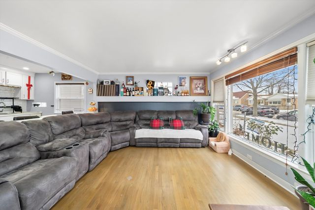 3426 S 60th Court, Cicero, IL 60804