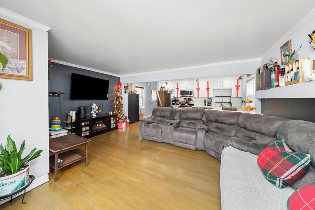 3426 S 60th Court, Cicero, IL 60804