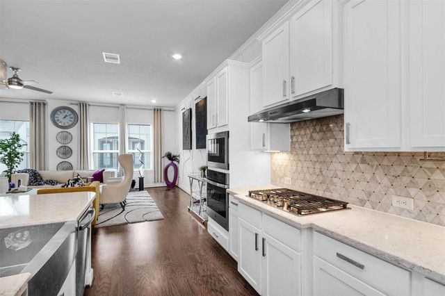 4008 Centre Glen Drive, Houston, TX 77043