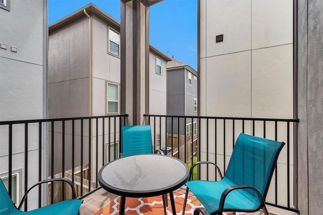 4008 Centre Glen Drive, Houston, TX 77043