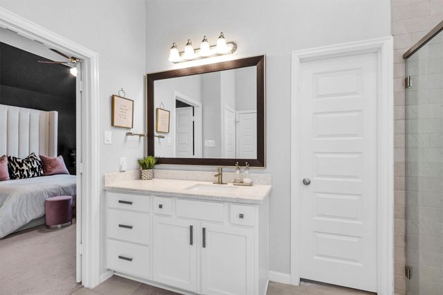 4008 Centre Glen Drive, Houston, TX 77043