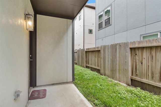 4008 Centre Glen Drive, Houston, TX 77043