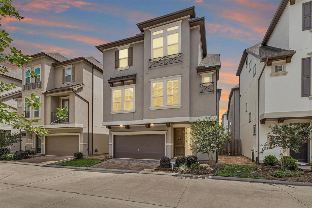 4008 Centre Glen Drive, Houston, TX 77043