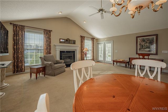 5426 Carleton Lake Drive, Lockport Town, NY 14094