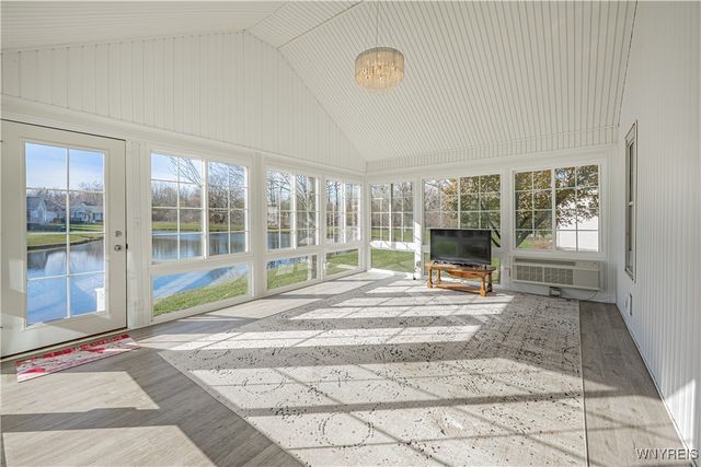 5426 Carleton Lake Drive, Lockport Town, NY 14094