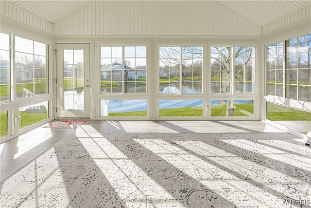 5426 Carleton Lake Drive, Lockport Town, NY 14094