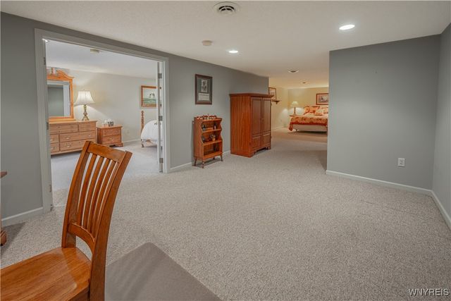 5426 Carleton Lake Drive, Lockport Town, NY 14094