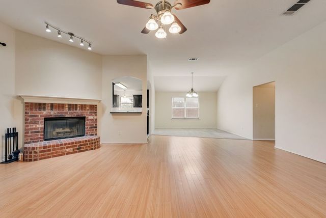 9320 Rhea Court, White Settlement, TX 76108