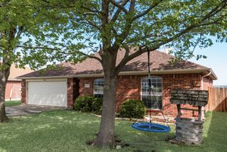 9320 Rhea Court, White Settlement, TX 76108