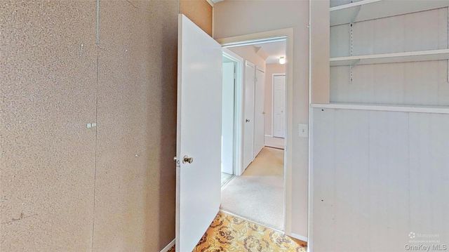 25 Hawthorne Street, Mount Sinai, NY 11766