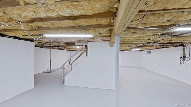 25 Hawthorne Street, Mount Sinai, NY 11766