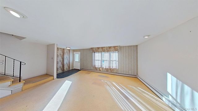 25 Hawthorne Street, Mount Sinai, NY 11766