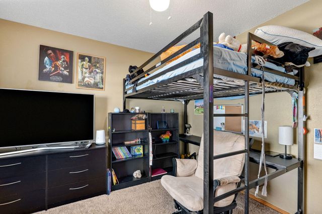 3864 W Overland Street, Springfield, MO 65807