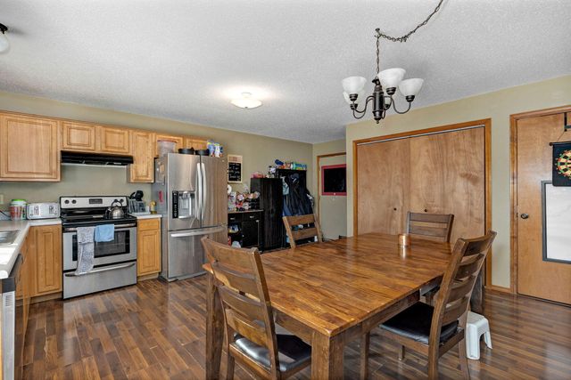 3864 W Overland Street, Springfield, MO 65807