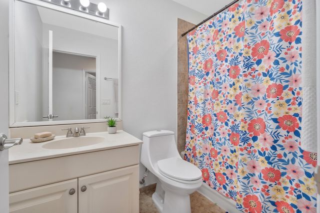 2022 ISLAND Drive, Riviera Beach, FL 33404