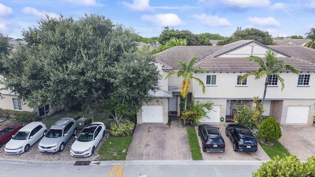 2022 ISLAND Drive, Riviera Beach, FL 33404