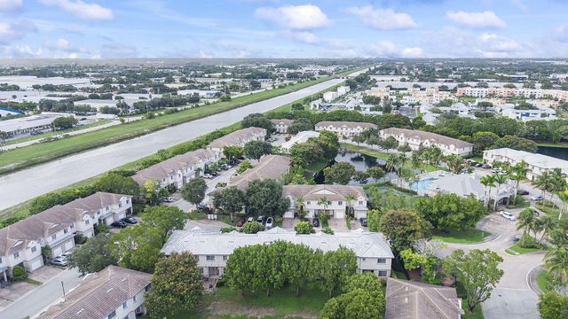 2022 ISLAND Drive, Riviera Beach, FL 33404