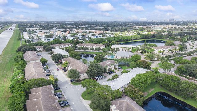 2022 ISLAND Drive, Riviera Beach, FL 33404