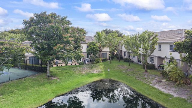 2022 ISLAND Drive, Riviera Beach, FL 33404