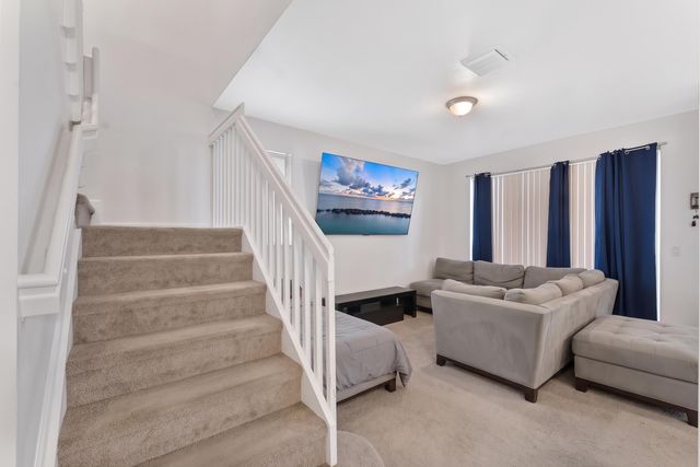 2022 ISLAND Drive, Riviera Beach, FL 33404