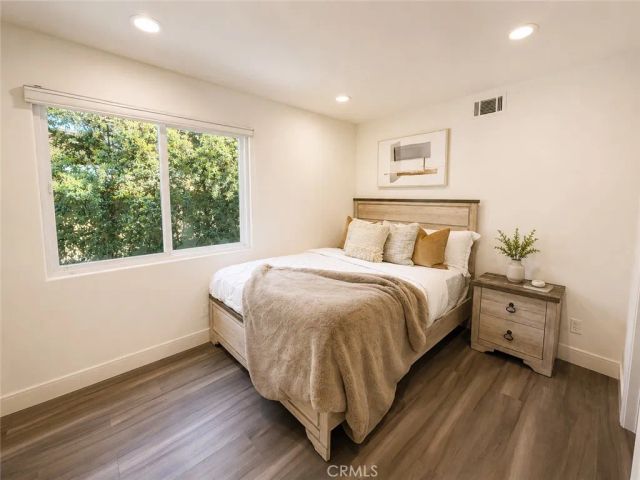 9 Olympus, Irvine, CA 92603