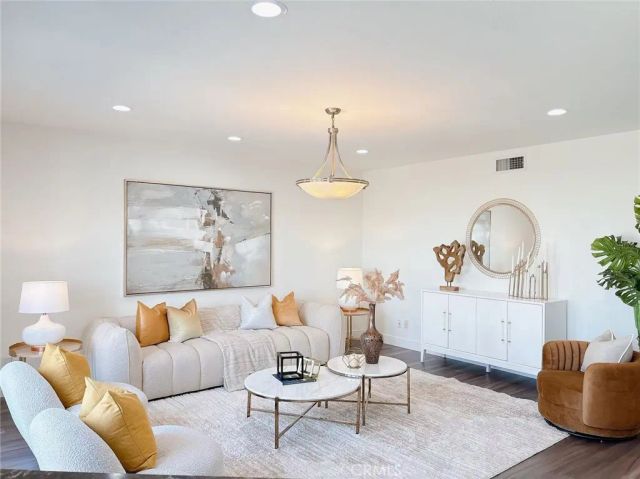 9 Olympus, Irvine, CA 92603
