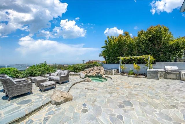 9 Olympus, Irvine, CA 92603