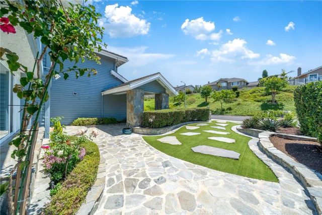 9 Olympus, Irvine, CA 92603