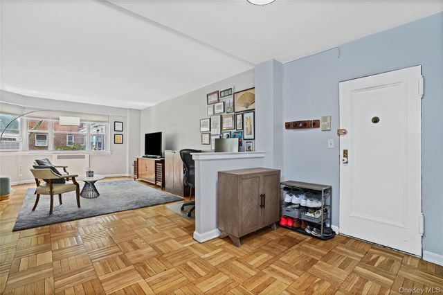 235 Garth Road E1G, Scarsdale, NY 10583