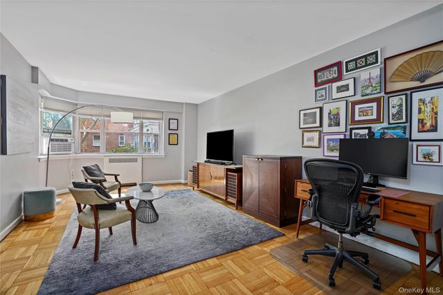 235 Garth Road E1G, Scarsdale, NY 10583