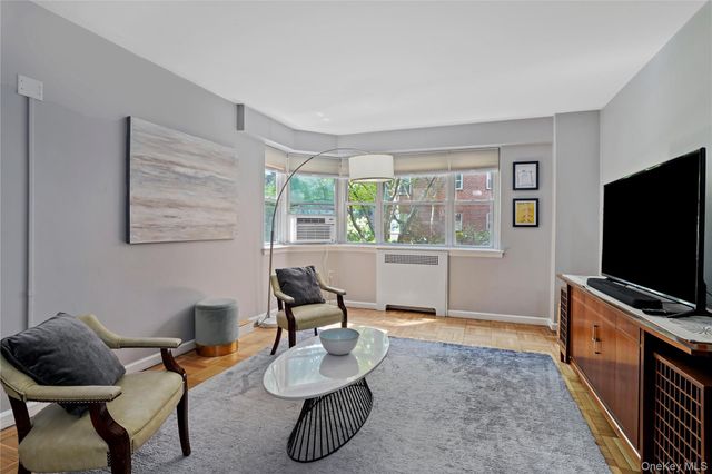 235 Garth Road E1G, Scarsdale, NY 10583