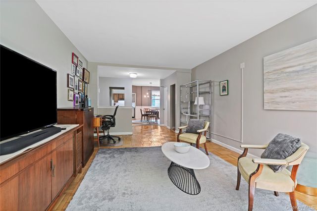 235 Garth Road E1G, Scarsdale, NY 10583