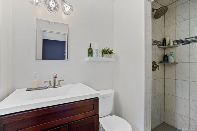 235 Garth Road E1G, Scarsdale, NY 10583