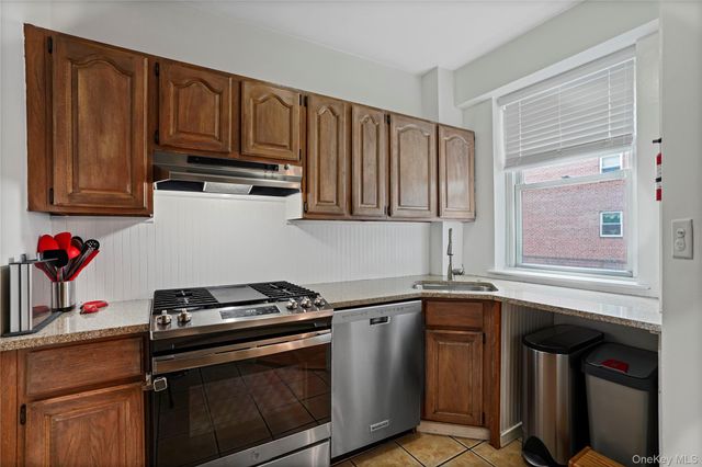 235 Garth Road E1G, Scarsdale, NY 10583
