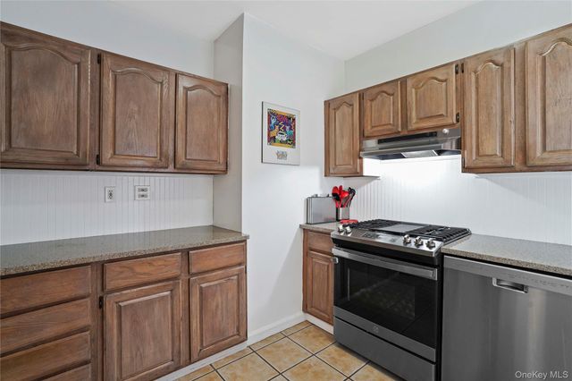 235 Garth Road E1G, Scarsdale, NY 10583