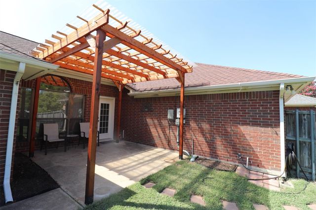 509 Hunters Creek Drive, Mesquite, TX 75150
