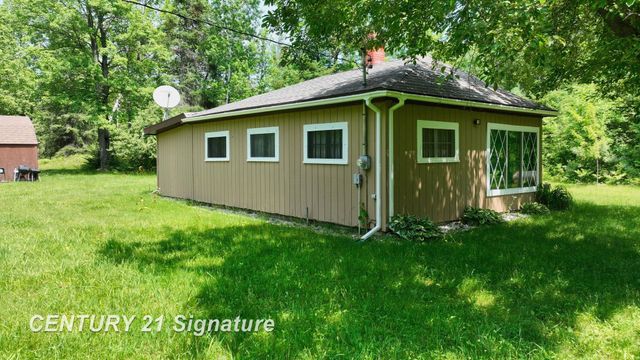 6002 Wildwood Drive, Alger, MI 48610