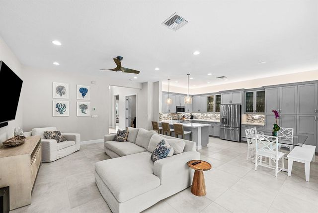 7873 Wildflower Shores Drive, Delray Beach, FL 33446