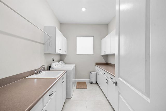 7873 Wildflower Shores Drive, Delray Beach, FL 33446