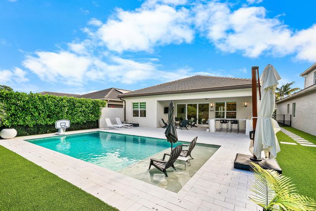 7873 Wildflower Shores Drive, Delray Beach, FL 33446