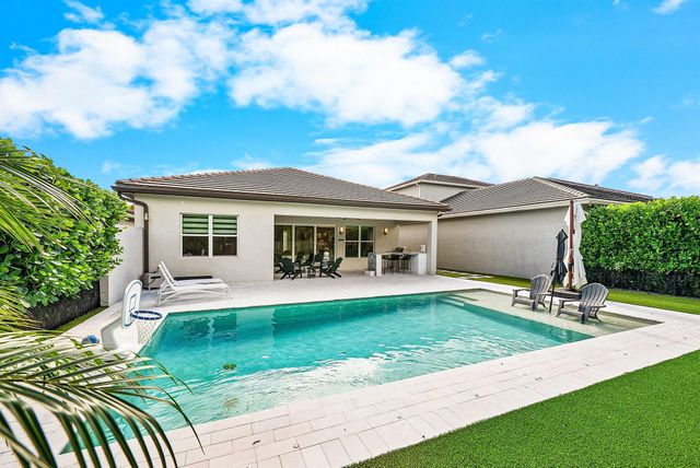 7873 Wildflower Shores Drive, Delray Beach, FL 33446