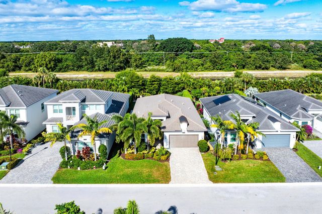 7873 Wildflower Shores Drive, Delray Beach, FL 33446